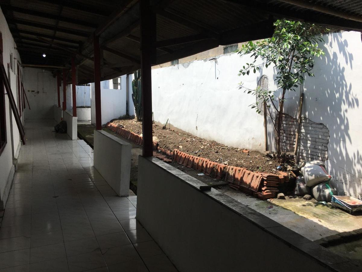 Tambak Bayan Guesthouse Kejayan Exterior photo